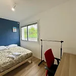 F3 Charmant Neuf Et Equipe Avec Balcon \