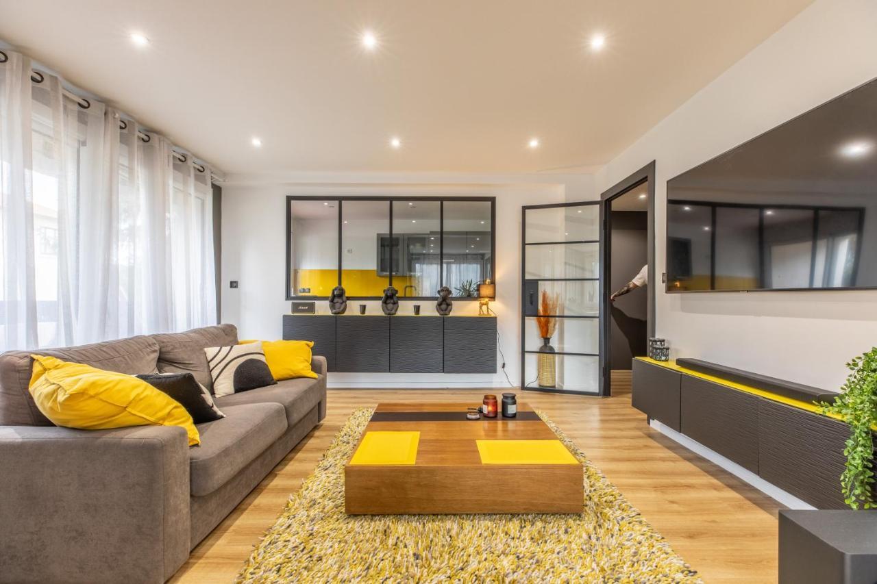 Apartment F3 Neuf Et Equipe Avec Balcon 