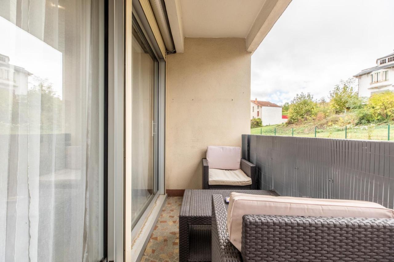 F3 Neuf Et Equipe Avec Balcon 