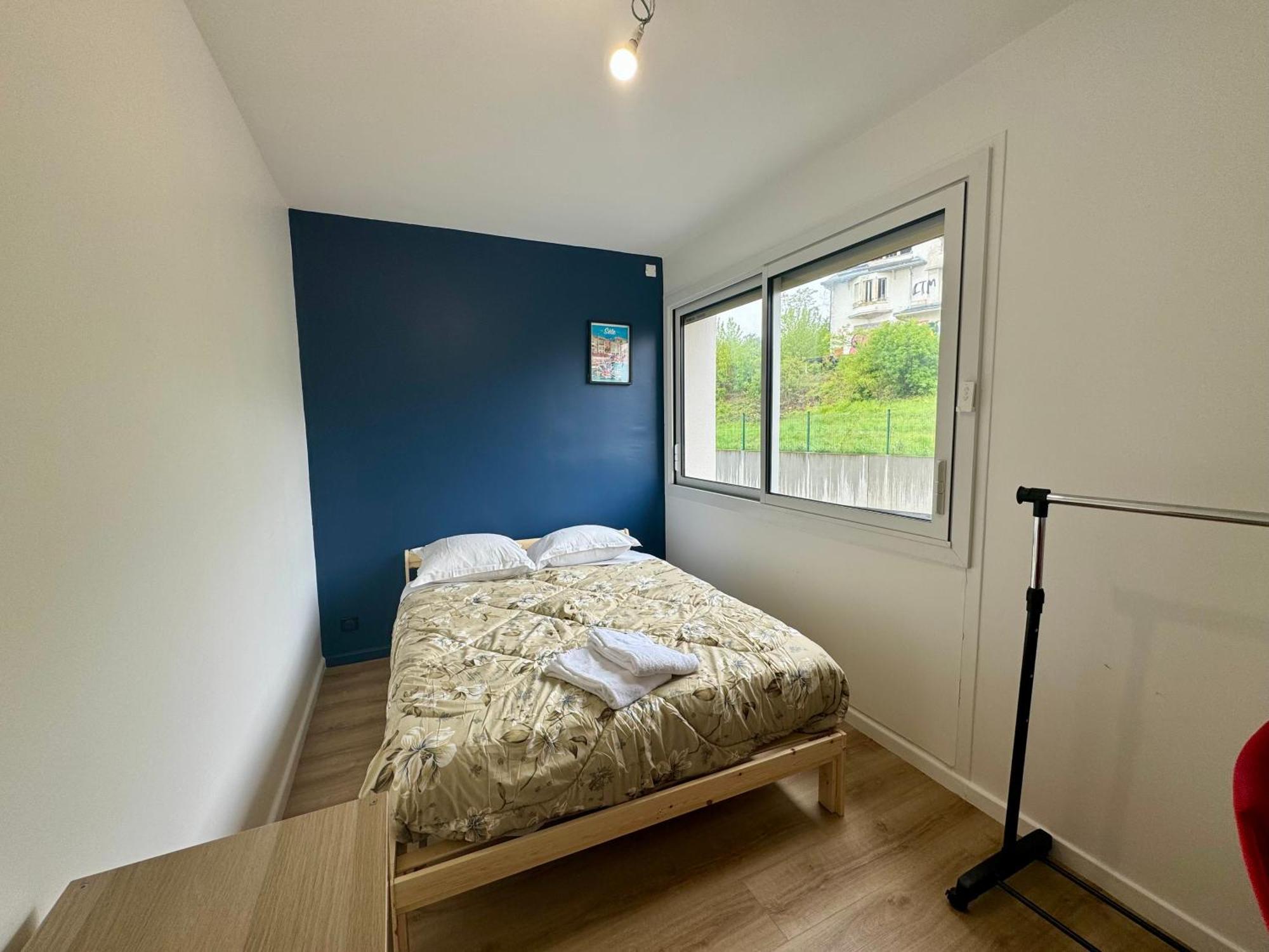 F3 Neuf Et Equipe Avec Balcon 